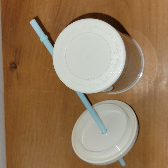 Kate Spade reusable cup with straw - Picture 4 of 4